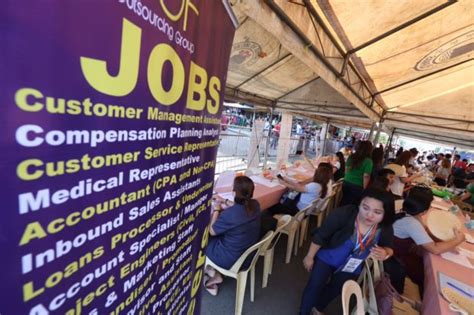 Job fairs on May 1 offer 5,000 jobs to applicants – .
